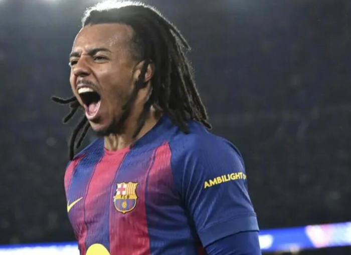 开云体育下载-利物浦曼城切尔西持续关注孔德，巴萨面临留人挑战|巴塞罗那|世界体育报|朱尔斯-孔德|边后卫|报价_新浪体育_新浪新闻